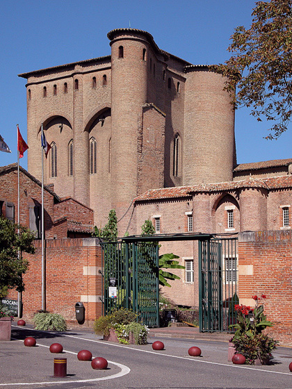 Le palais épiscopal de la Berbie vu depuis la place